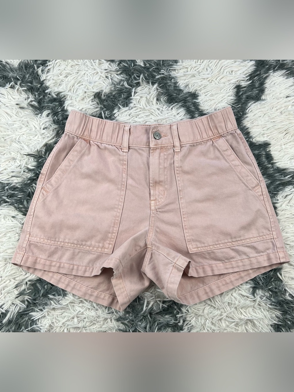 Gap Women’s Pink Twill Shorts Patch Pockets Size Small